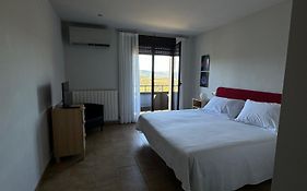 Novella Hotel De Muntanya